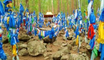 Янжима смеялась и плясала для меня