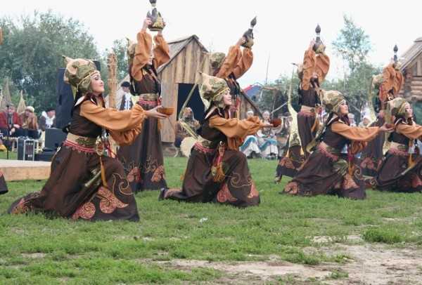 фестиваль коренных народов Сибири "Этюды Севера"
