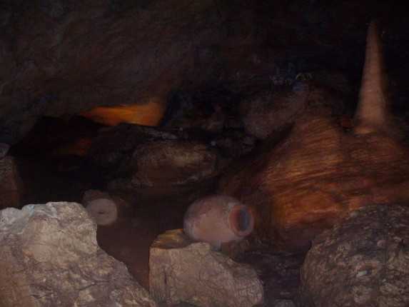 красная пещера крым