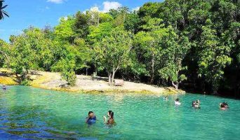 Са Моракот — изумрудное озеро в Тайланде