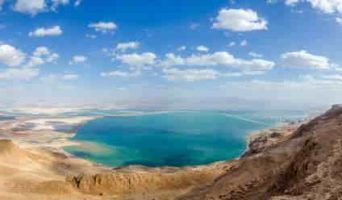 Кто убил Мертвое море или почему иудеи в нем не купаются?