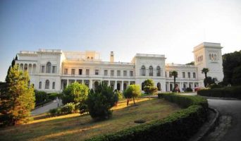 Наш необычайно интересный и занимающий отдых в Крыму!