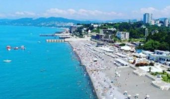 Пляж Ривьера в городе Сочи