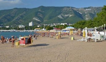 Центральный пляж Геленджика. Краткий обзор