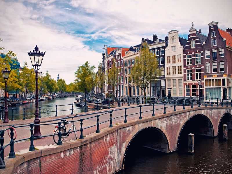 Амстердам онлайн