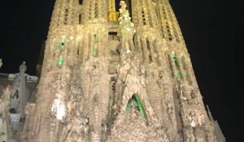 Прогулка по Барселоне. Дикие кварталы и творения Гауди