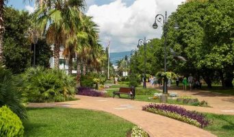 Навагинская улица. Пешеходная достопримечательность Сочи