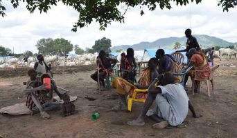 Обувь из покрышек. Как в Африке борются за экологию и экономию