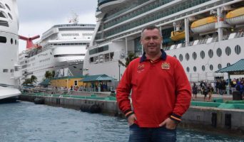 Российский путешественник Владимир Рязанцев. 160 стран и два полюса за спиной