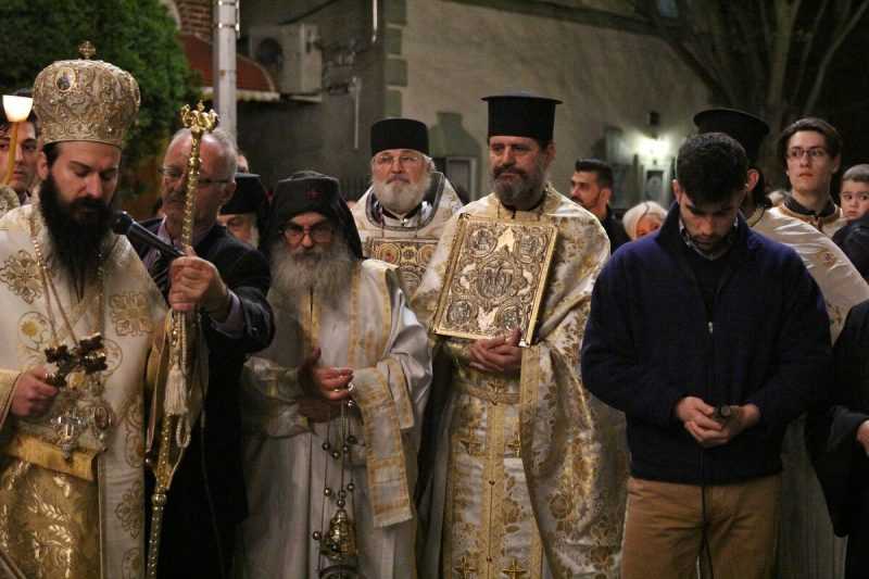 Служба в греческой православной церкви в Квинсе