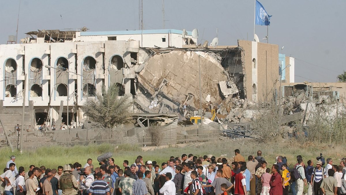 Здание ООН в Багдаде после взрыва