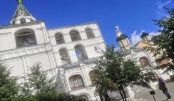 Кострома. Колыбель Дома Романовых. Терем Снегурочки и Дед Мазай. “Жестокий романс” на Старой пристани