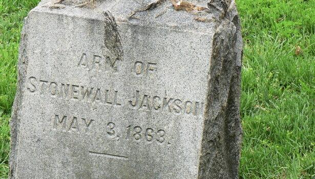 Памятник руке генерала Джексона
