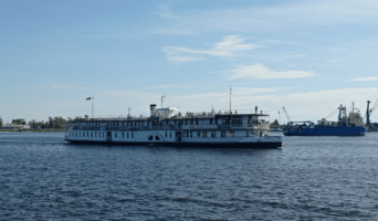 Прогулочный рейс по Северной Двине. Пароход-колесник из Архангельска