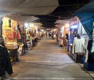 Ночной рынок на улице Тепразит в Паттайе: полное погружение в тайскую культуру и много еды